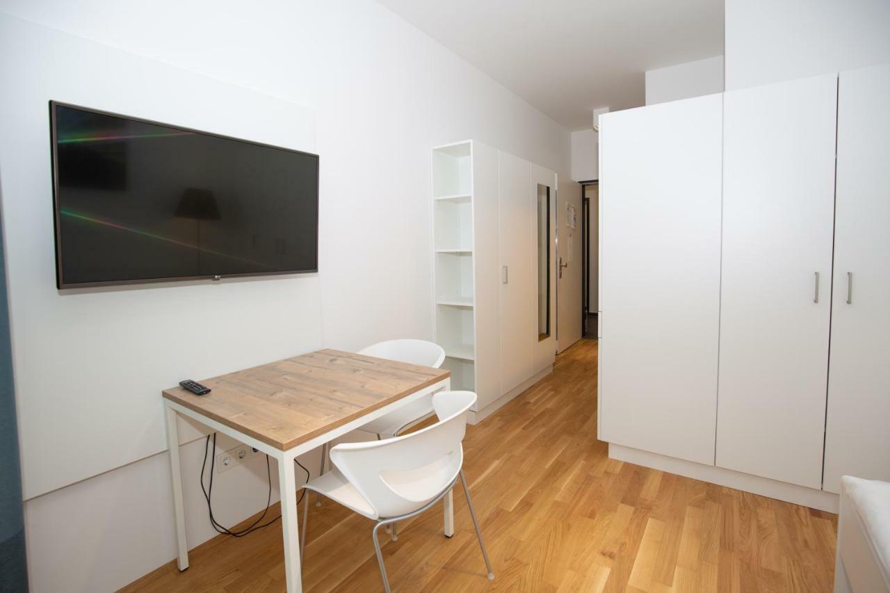 My Room Serviced Apartment-Messe Мюнхен Екстериор снимка